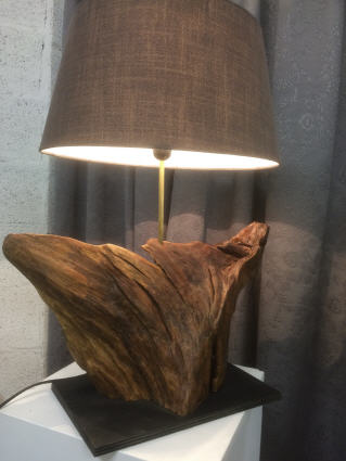 Dekorative Lampe,Holz, elektrifiziert, ca.50X30X80cm